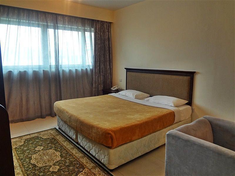 Liwa Apartments Абу-Даби Экстерьер фото
