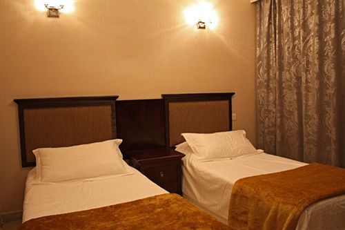 Liwa Apartments Абу-Даби Экстерьер фото